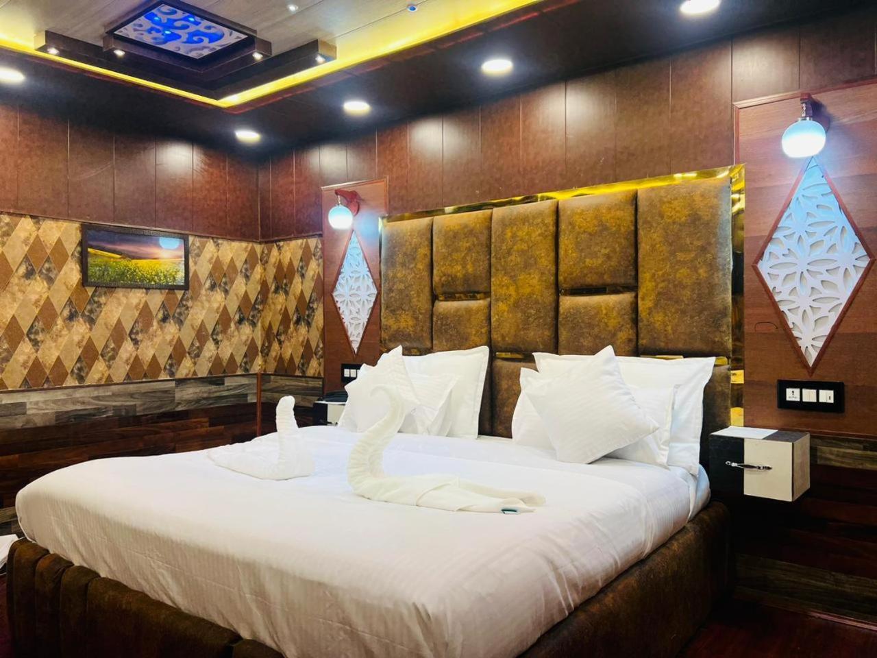גולמארג Pine View Resort מראה חיצוני תמונה