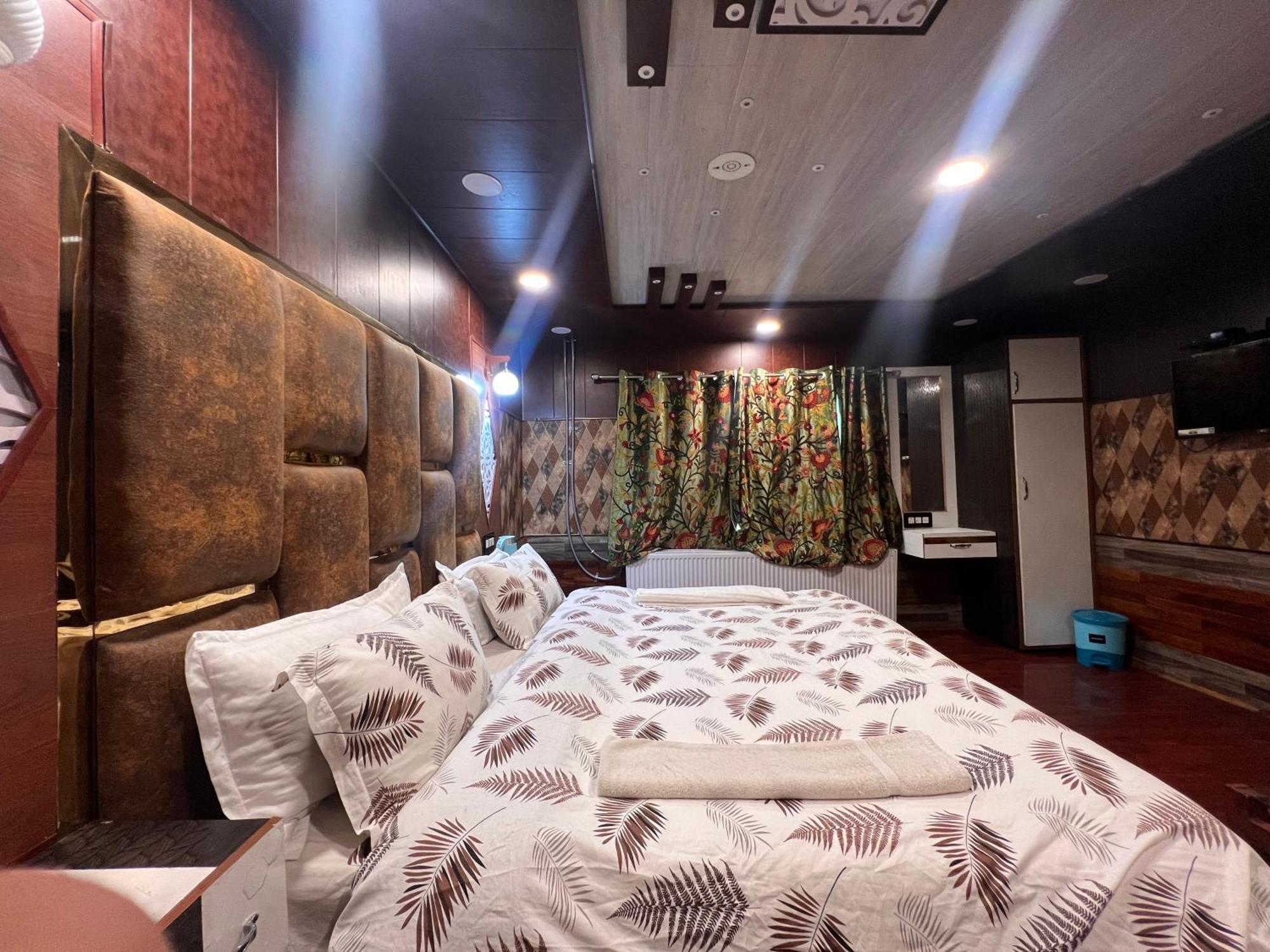 גולמארג Pine View Resort מראה חיצוני תמונה