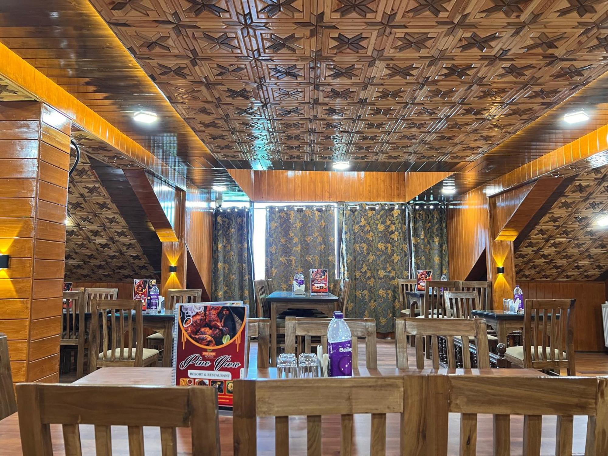 גולמארג Pine View Resort מראה חיצוני תמונה