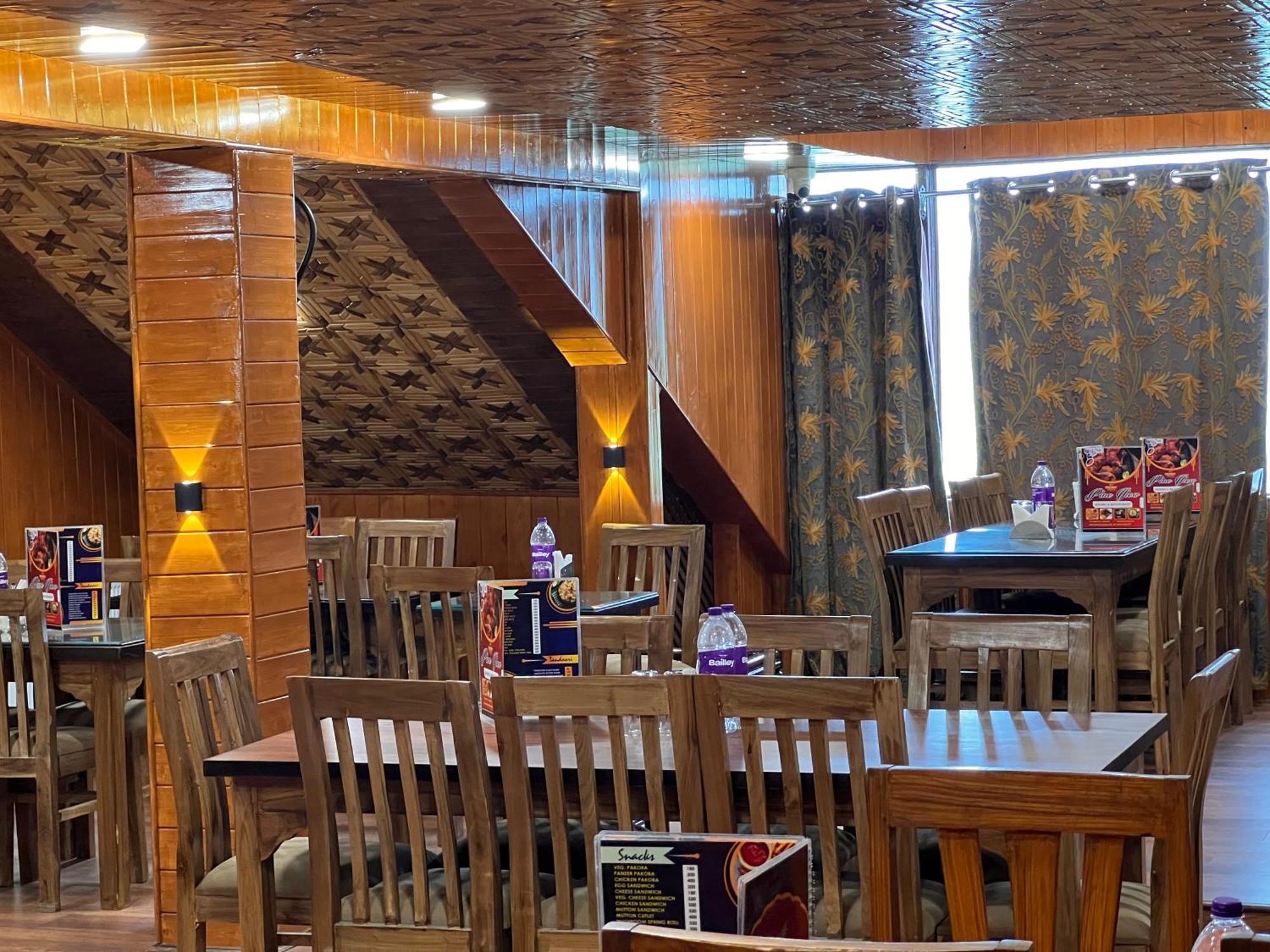 גולמארג Pine View Resort מראה חיצוני תמונה